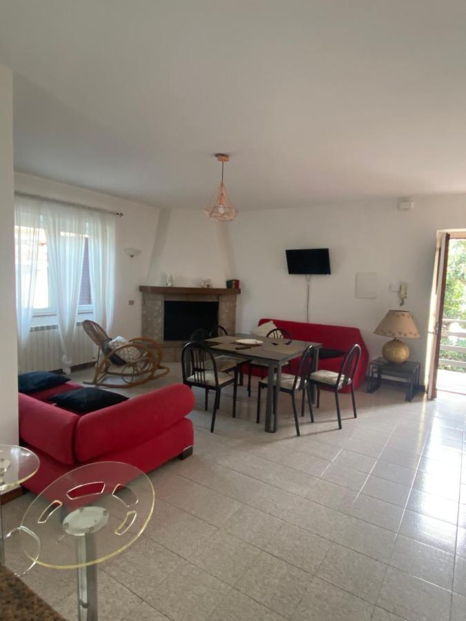 Ferienwohnung La Casa Di Iole Cogna Exterior foto